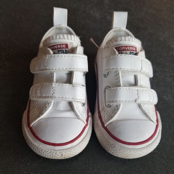 converse velcro size 4